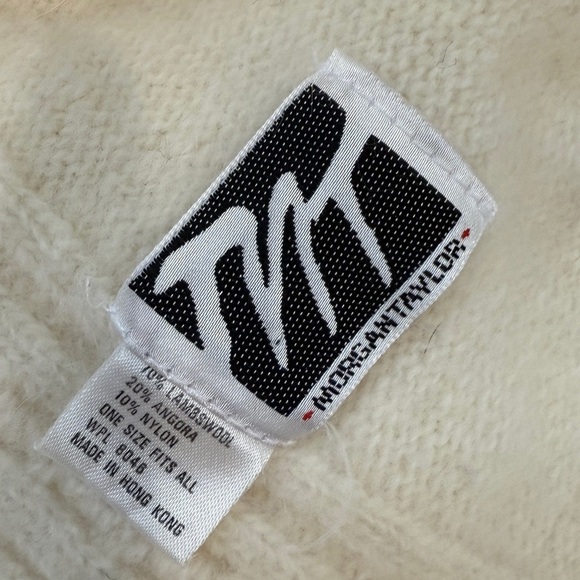 Morgan Taylor Lambwool Blend Beige Scarf - Picture 5 of 7